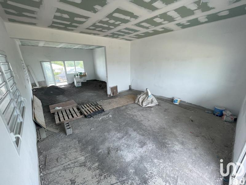 Local commercial - 204 m²