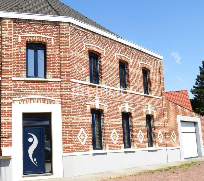 Maison ancienne - 207 m² - 6 pièces