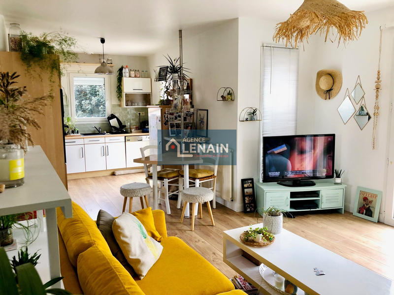 Maison - 80 m² - 5 pièces