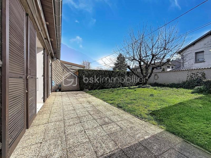 Maison - 99 m² - 4 pièces