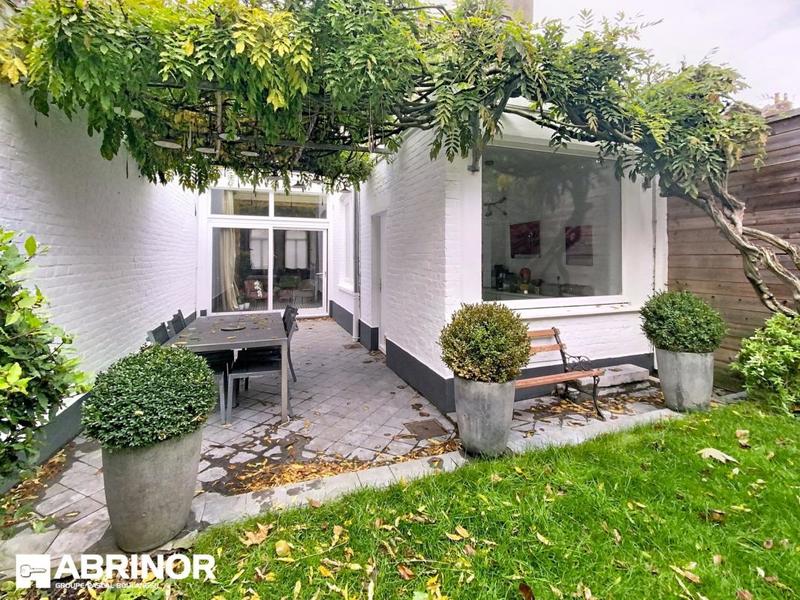 Maison bourgeoise - 210 m² - 8 pièces