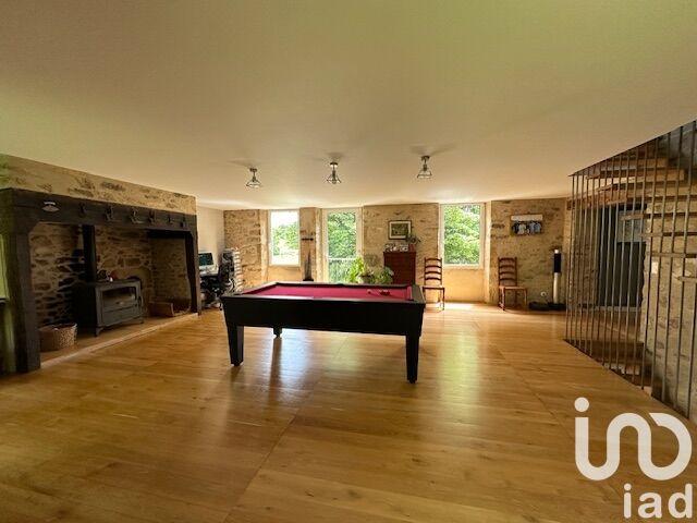 Maison - 300 m² - 9 pièces