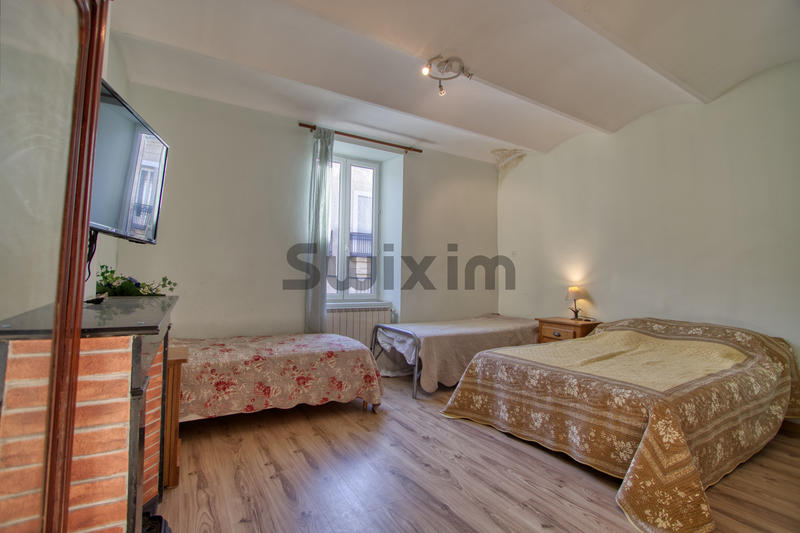 Immeuble - 700 m² - 22 pièces