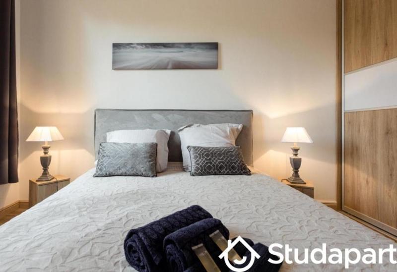 Chambre - 14 m² - 1 pièce