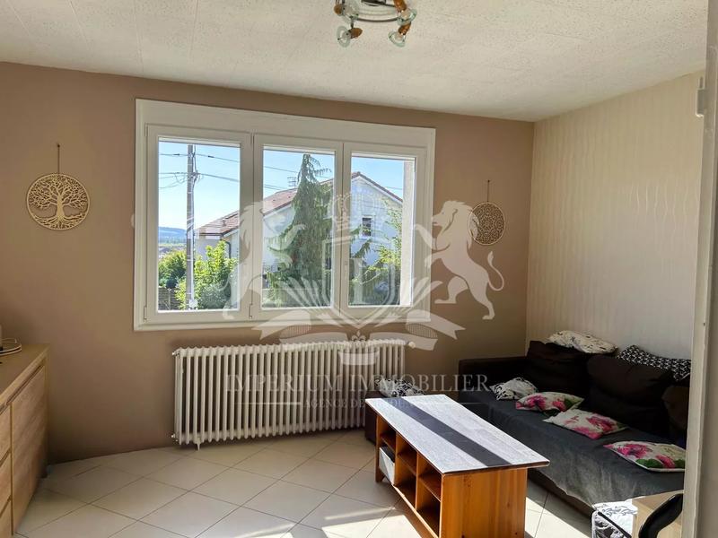 Maison - 100 m² - 6 pièces