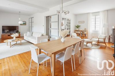 Maison - 185 m² - 7 pièces