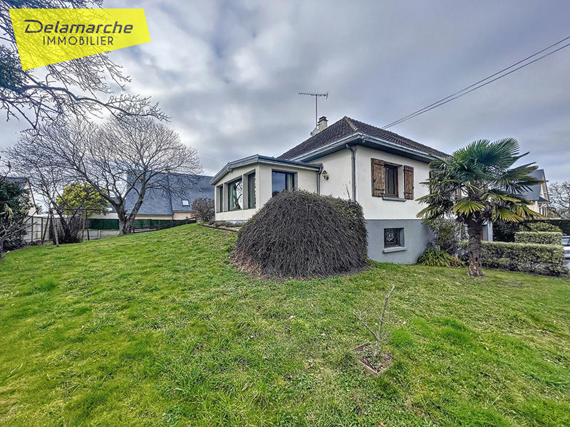 Maison - 303 m² - 9 pièces