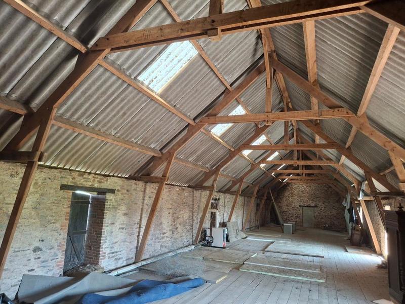 Maison - 270 m² - 1 pièce