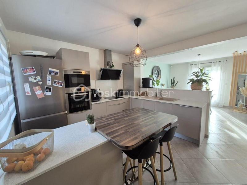 Maison - 102 m² - 6 pièces