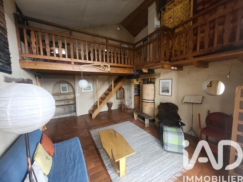 Maison - 227 m² - 7 pièces