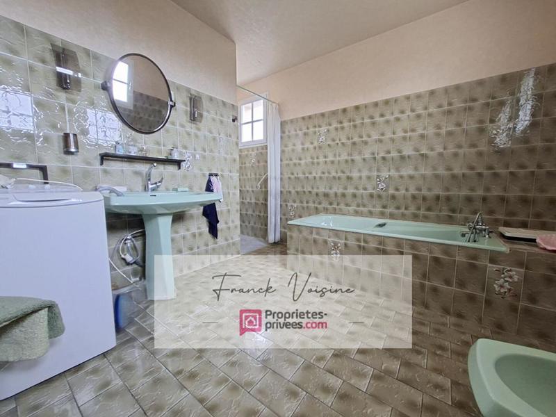 Maison - 137 m² - 6 pièces