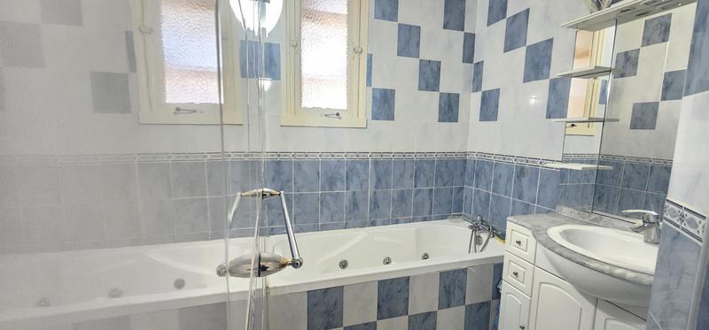 Appartement - 70 m² - 4 pièces