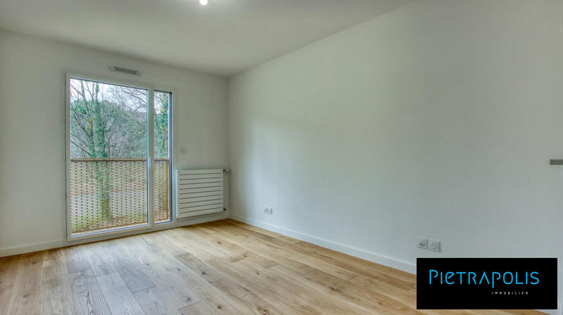 Appartement - 89 m² - 4 pièces