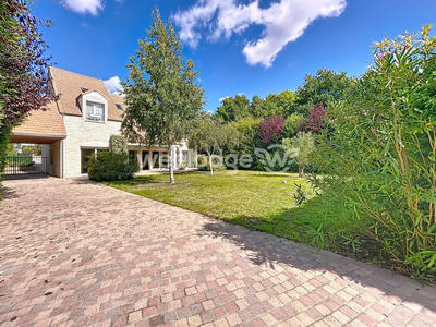 Villa - 200 m² - 7 pièces