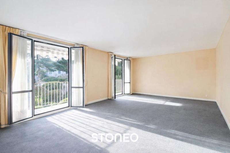 Appartement ancien - 104 m² - 5 pièces