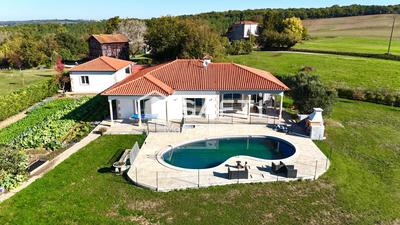 Maison - 154 m² - 6 pièces