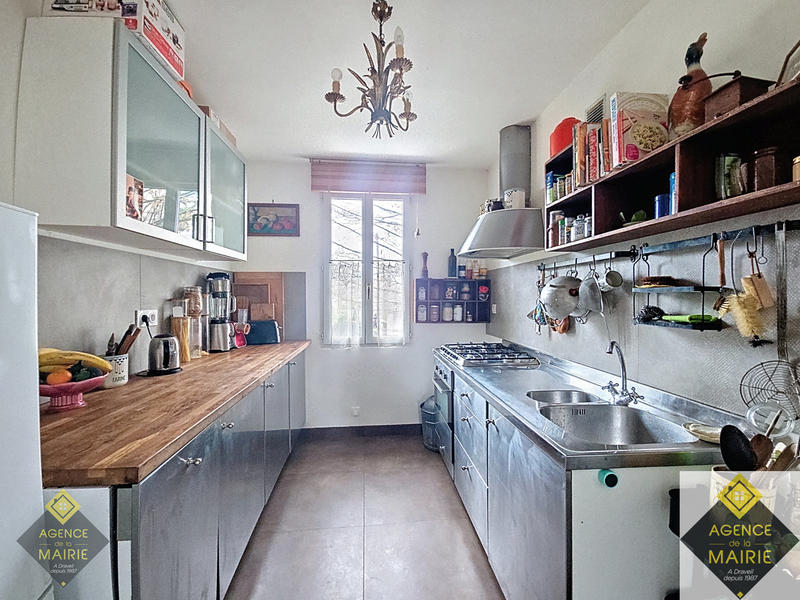 Maison - 96 m² - 4 pièces