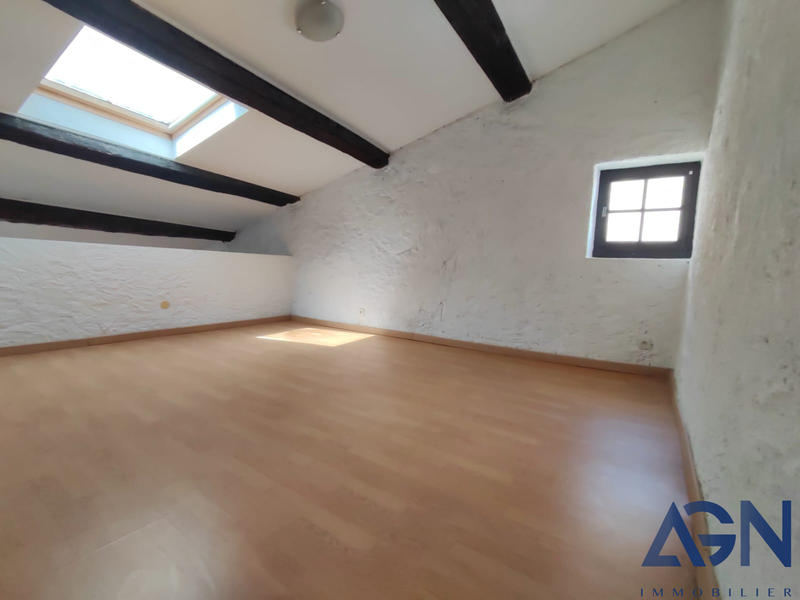 Appartement - 91 m² - 3 pièces