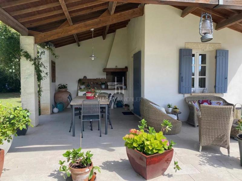 Propriété - 198 m² - 7 pièces