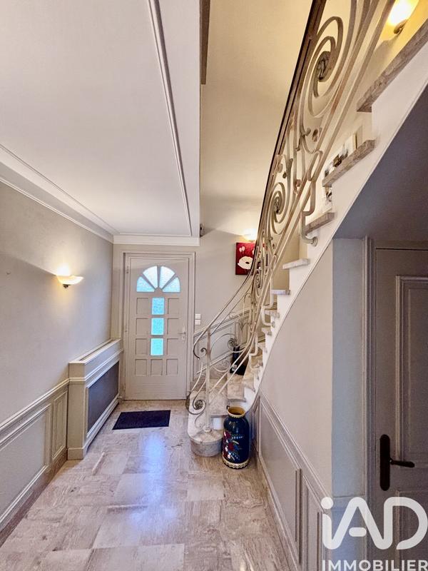 Maison - 140 m² - 6 pièces