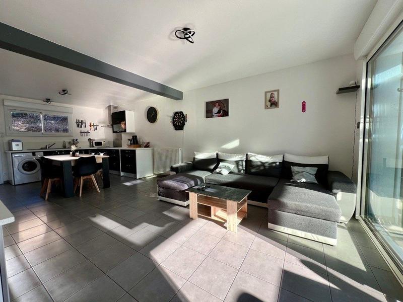 Maison - 93 m² - 5 pièces