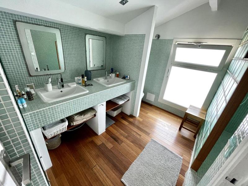 Villa - 167 m² - 7 pièces