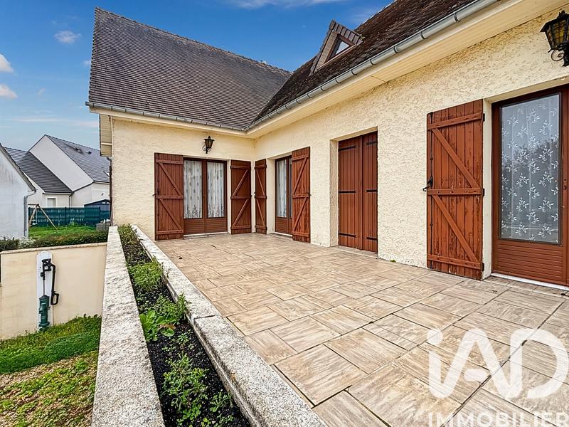 Maison - 178 m² - 8 pièces