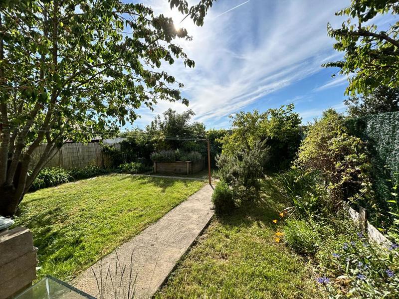 Maison - 104 m² - 6 pièces