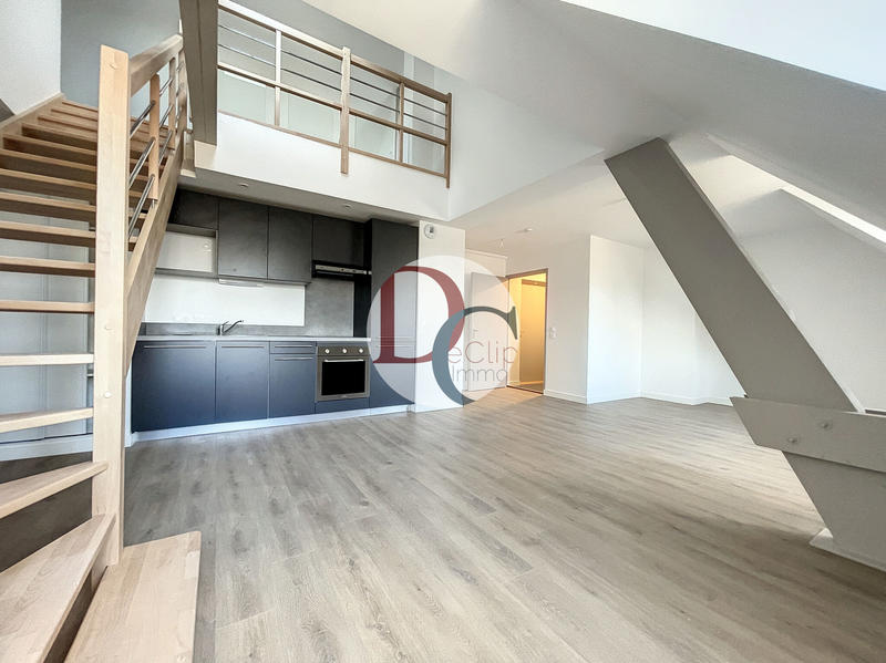 Appartement - 85 m² - 4 pièces