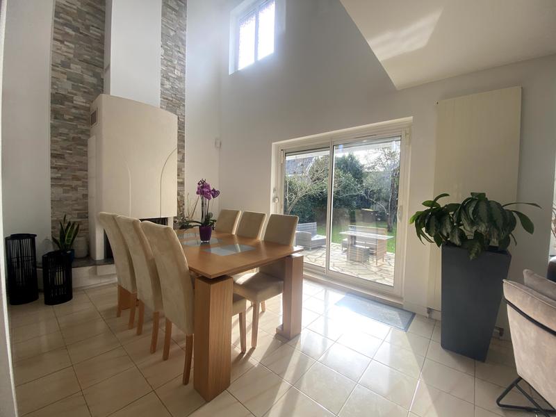 Maison - 162 m² - 7 pièces