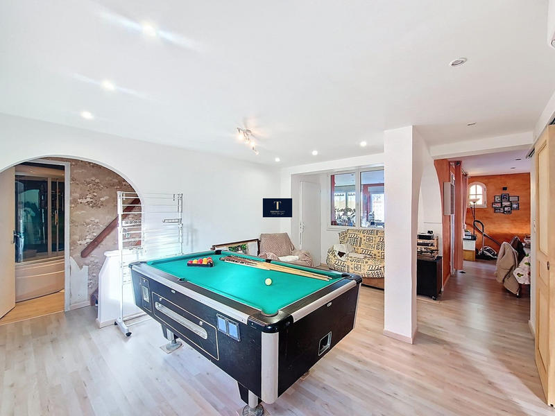 Maison traditionnelle - 121 m² - 5 pièces