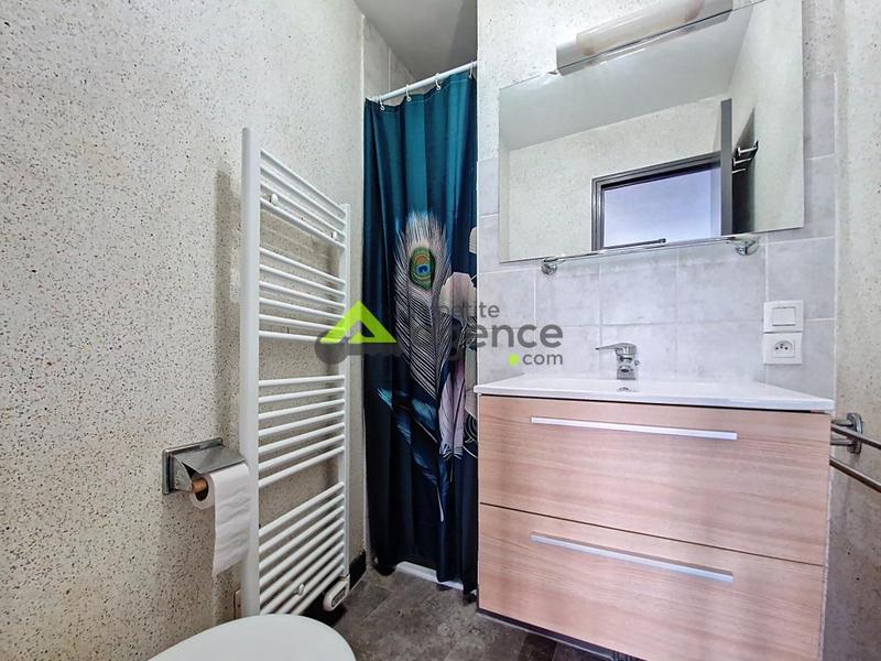 Studio - 24 m² - 1 pièce