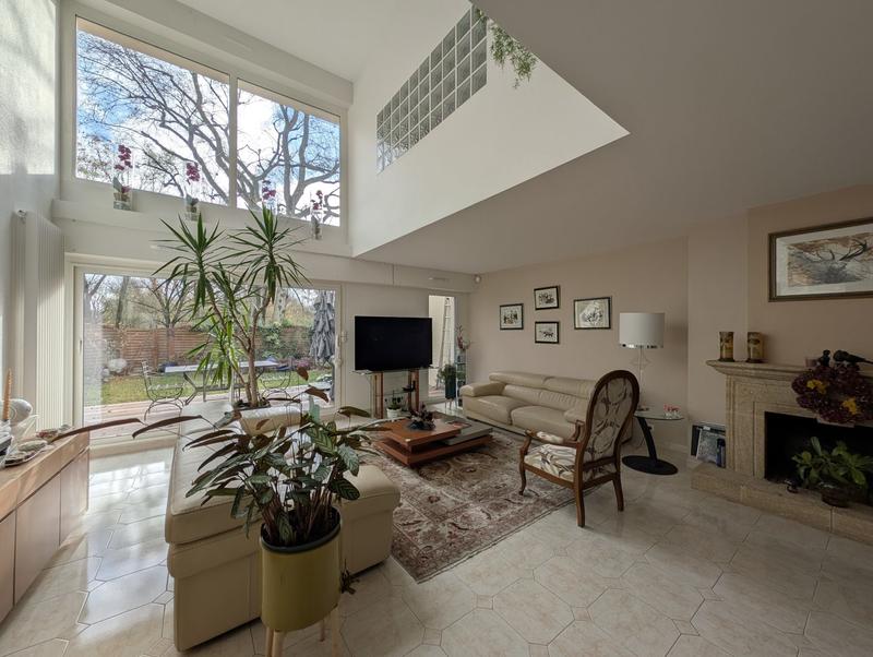 Maison - 155 m² - 7 pièces