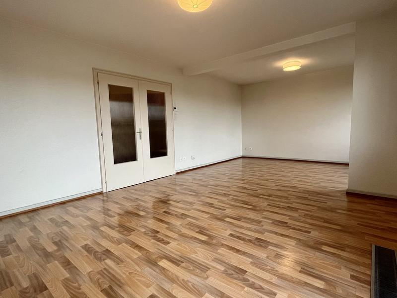 Appartement - 99 m² - 4 pièces