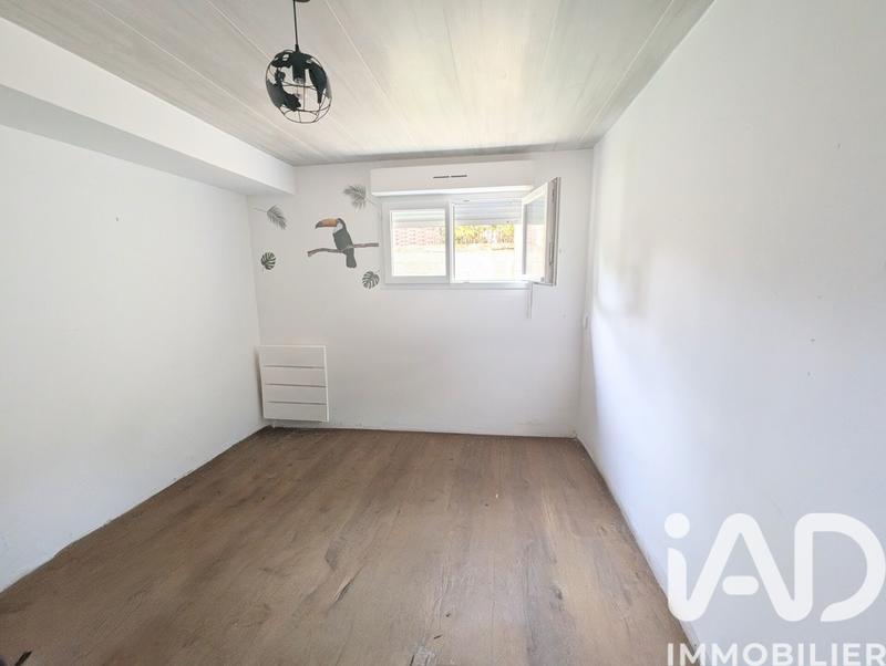 Maison - 219 m² - 9 pièces
