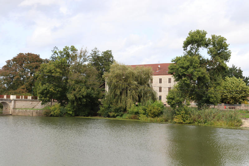 Demeure - 585 m² - 16 pièces