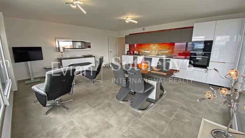 Appartement - 86 m² - 4 pièces