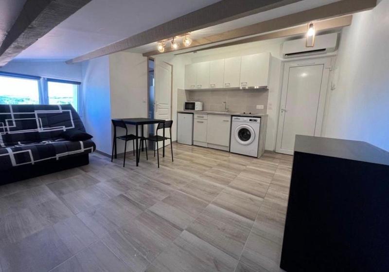 Studio - 12 m² - 1 pièce