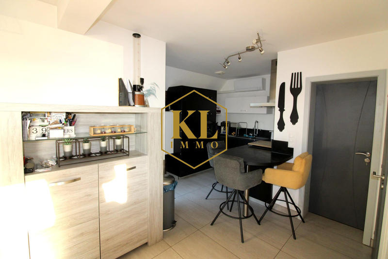 Maison - 85 m² - 5 pièces