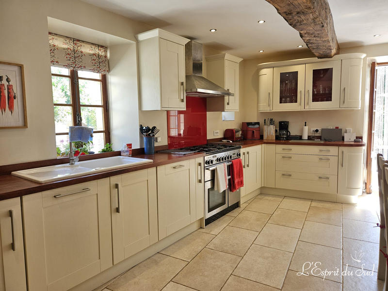 Bastide - 480 m² - 13 pièces