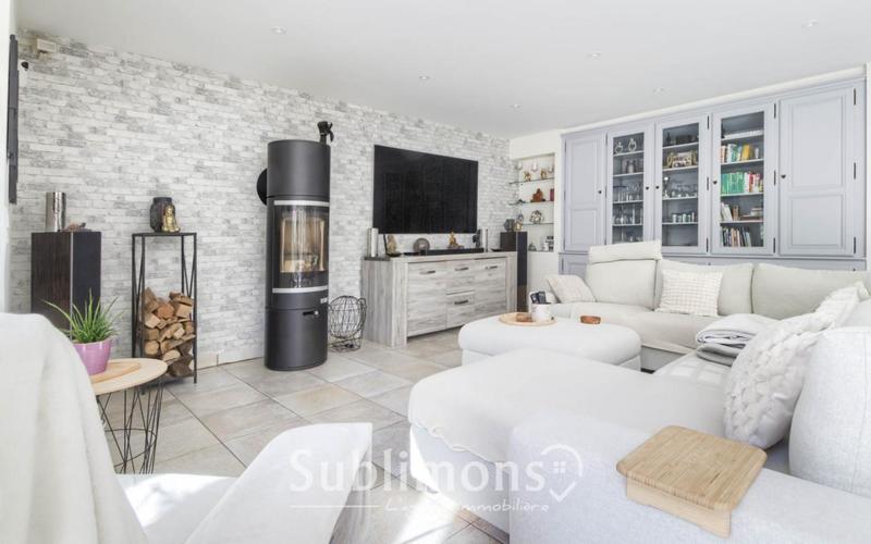 Maison ancienne - 262 m² - 10 pièces