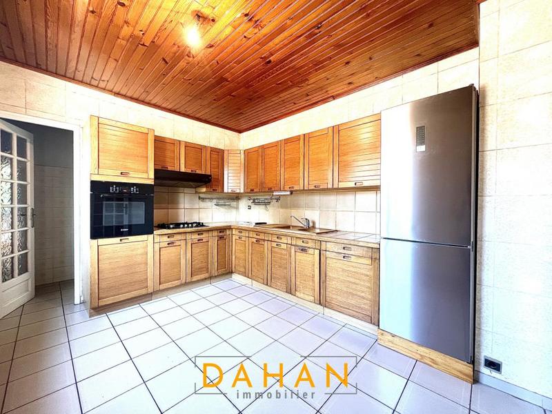 Appartement - 100 m² - 4 pièces