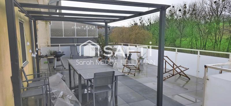 Maison - 273 m² - 5 pièces