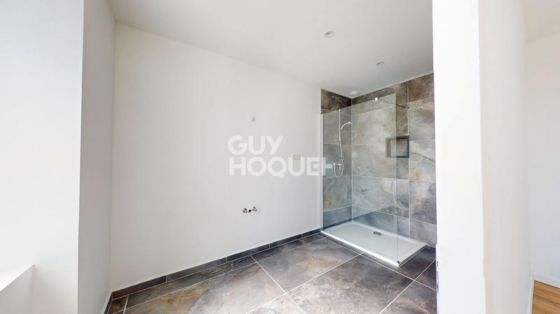 Maison - 165 m² - 5 pièces