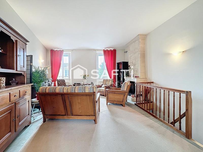 Maison - 228 m² - 8 pièces