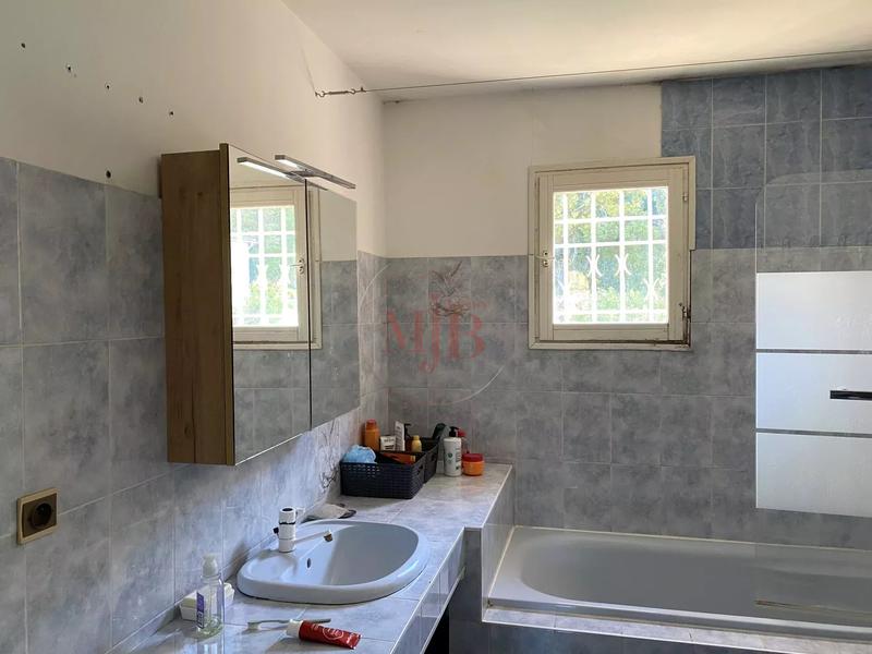 Villa - 186 m² - 7 pièces