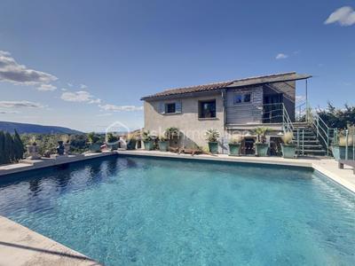 Propriété - 341 m² - 12 pièces