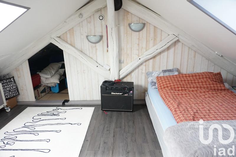 Maison - 305 m² - 10 pièces