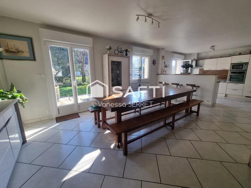 Maison - 121 m² - 5 pièces