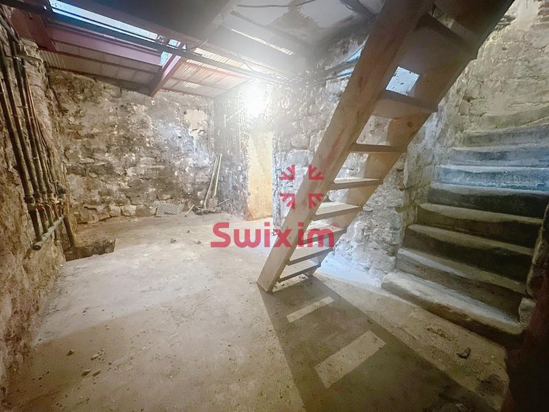 Local commercial - 81 m² - 4 pièces